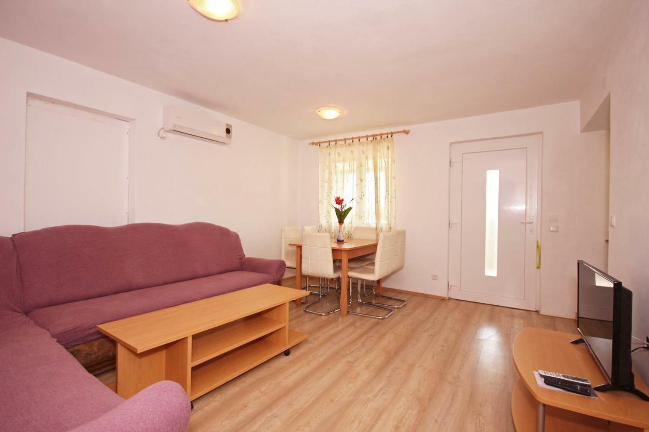 Apartmani Bradaric Пула Екстер'єр фото